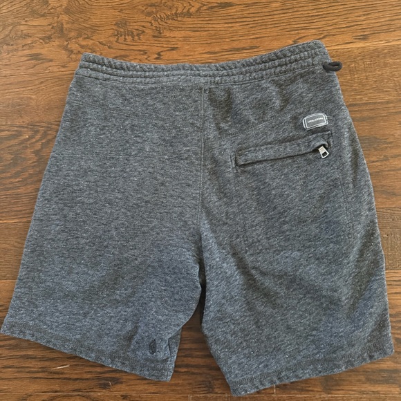 Volcom Charcoal Knit Shorts for men size Small with tie waist - Picture 6 of 9